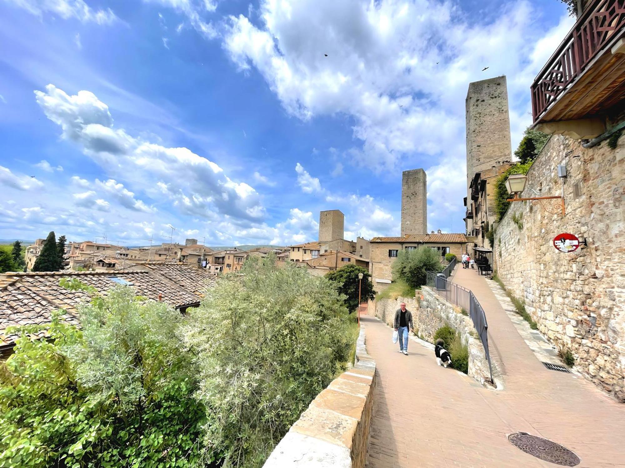 Hotel La Casa Di Ines San Gimignano Esterno foto